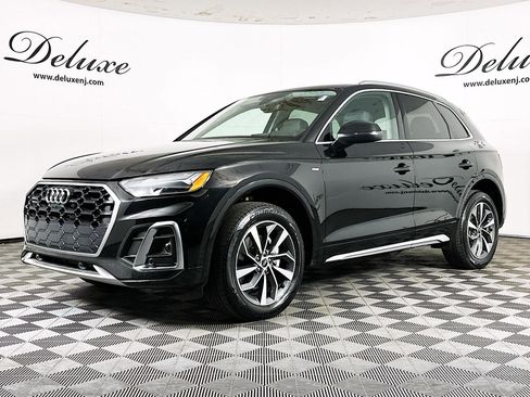 Used 2024 Audi Q5 2.0T Premium Plus w/ Premium Plus Package AWD/4WD image 3