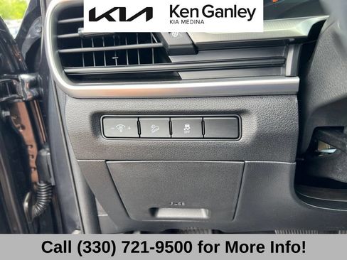 Certified 2024 Kia Telluride S w/ S Sunroof Package AWD/4WD image 30