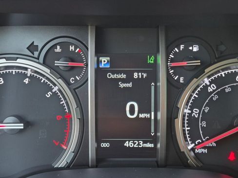 Used 2024 Toyota 4Runner Limited AWD/4WD image 16