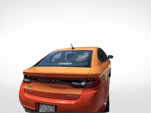 Used 2015 Dodge Dart SXT w/ Sun/Sound Group FWD image 3