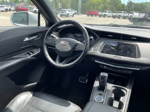 Used 2019 Cadillac XT4 Sport FWD image 32