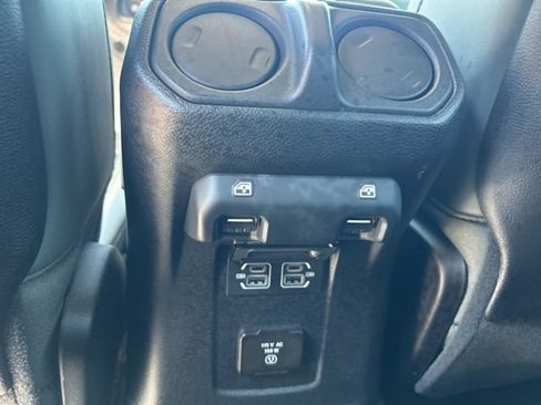 Used 2024 Jeep Wrangler High Altitude AWD/4WD image 29