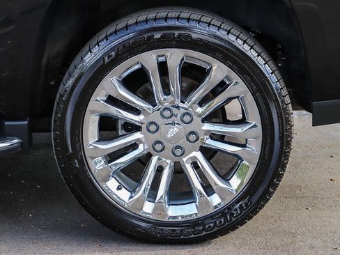 Used 2020 Cadillac Escalade Premium Luxury AWD/4WD image 12