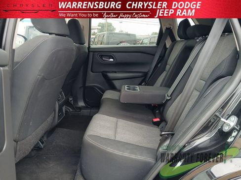 Used 2024 Nissan Rogue SV AWD/4WD image 13