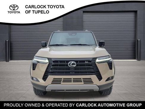 Used 2024 Lexus GX 550 image 3