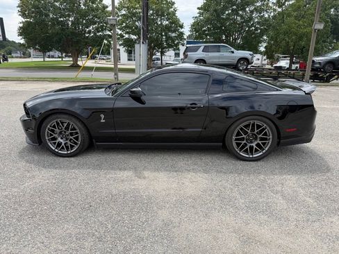 Used 2012 Ford Mustang Shelby GT500 w/ SVT Performance Pkg RWD image 8