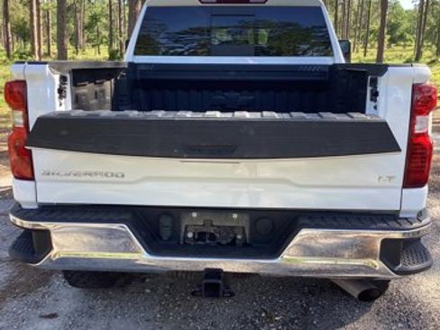 Used 2024 Chevrolet Silverado 2500 LT image 6