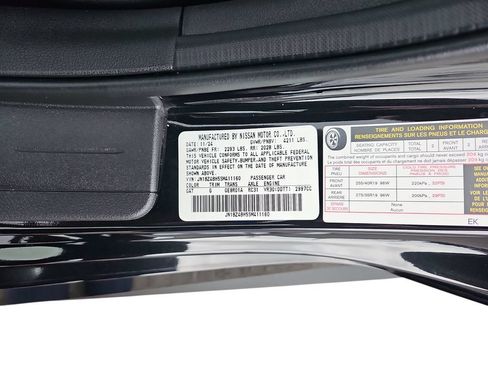 Used 2025 Nissan Z Performance w/ Floor Mat Package RWD image 31