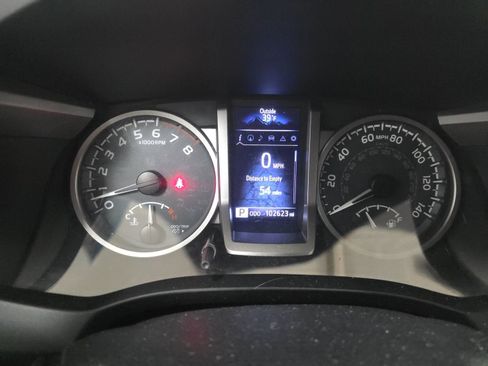 Used 2019 Toyota Tacoma SR5 image 10