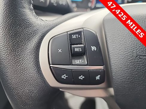 Used 2021 Ford Explorer XLT w/ Equipment Group 202A image 12