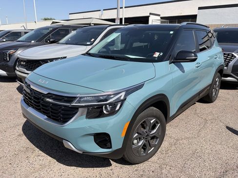 Certified 2024 Kia Seltos S AWD/4WD image 4