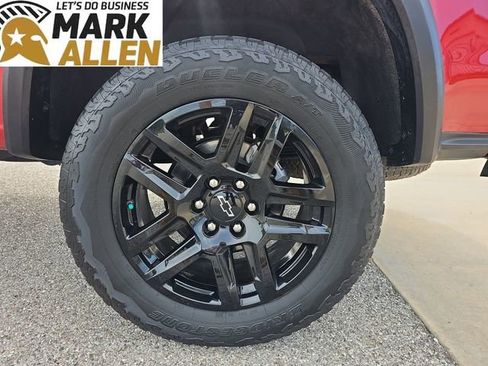 Used 2024 Chevrolet Colorado Trail Boss w/ Advanced Trailering Package AWD/4WD image 33