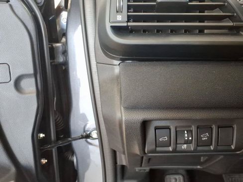 Used 2024 Subaru Outback Premium AWD/4WD image 19