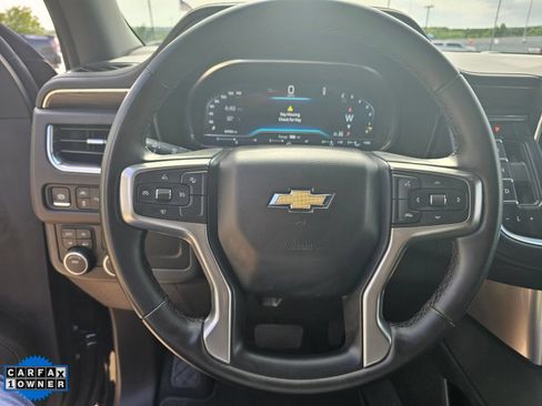 Used 2024 Chevrolet Suburban LT AWD/4WD image 17