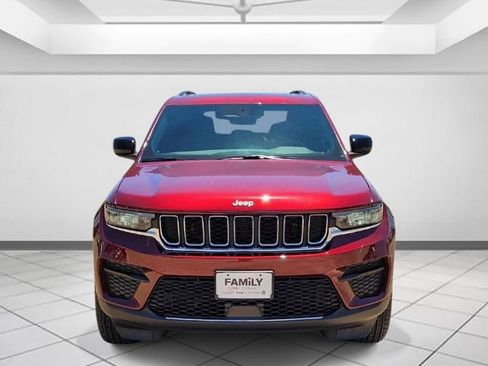 New 2024 Jeep Grand Cherokee Laredo X w/ Trailer Tow Package RWD image 2