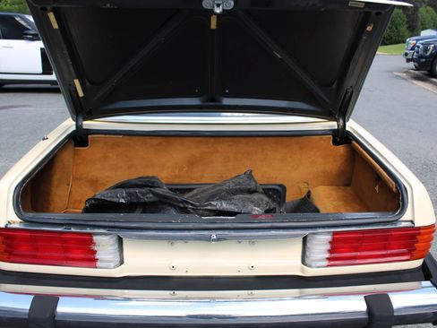 Used 1987 Mercedes-Benz 560 SL image 21