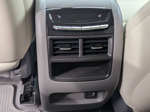 Used 2019 Cadillac XT5 Premium Luxury w/ Driver Assist Package image 31