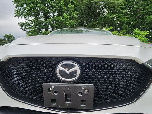 Used 2019 MAZDA MAZDA3 AWD Hatchback w/ Preferred Pkg image 11