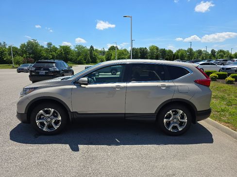 Used 2019 Honda CR-V EX image 7