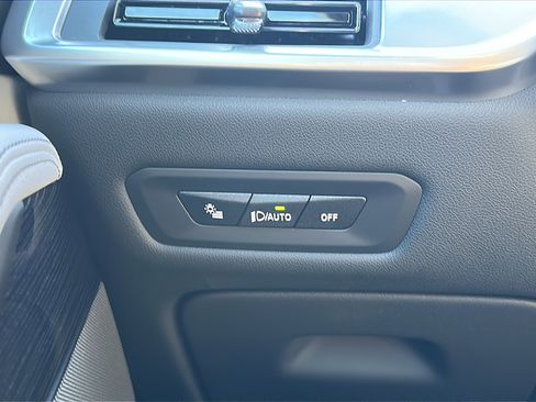 New 2026 BMW X5 xDrive40i w/ M Sport Package image 26