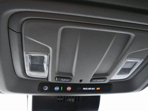 Used 2024 Chevrolet Silverado 2500 LT image 59