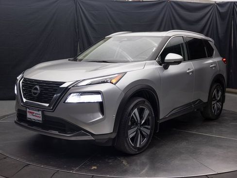 Used 2023 Nissan Rogue SL w/ SL Premium Package image 4