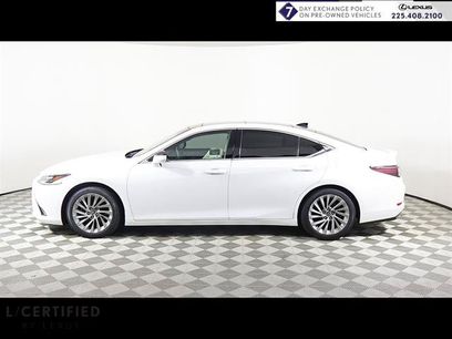Certified 2022 Lexus ES 350 Ultra Luxury w/ Accessory Package 2