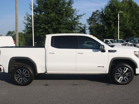 Used 2021 GMC Sierra 1500 AT4 w/ AT4 Value Package AWD/4WD image 8