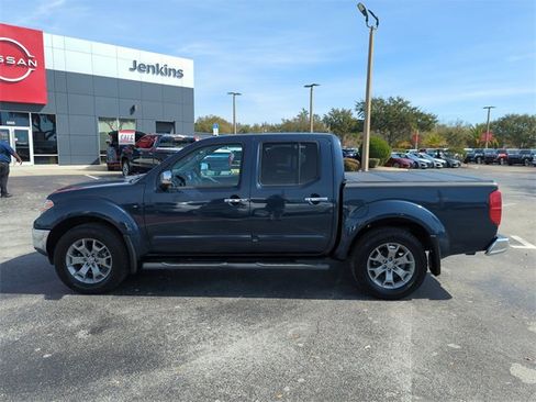 Certified 2019 Nissan Frontier SL image 11