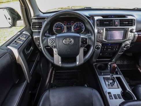 Used 2017 Toyota 4Runner Limited image 24