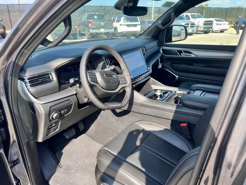 New 2026 Jeep Grand Wagoneer 2WD image 11