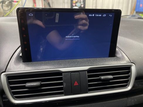 Used 2015 MAZDA MAZDA3 i SV image 21