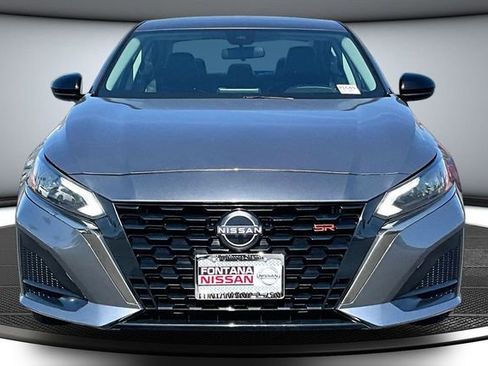 Certified 2024 Nissan Altima 2.5 SR image 2