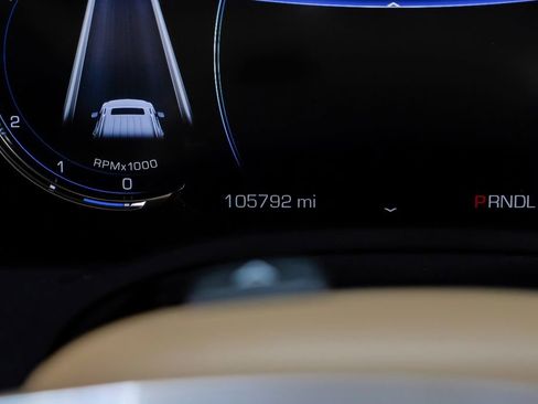 Used 2018 Cadillac Escalade ESV Platinum image 26