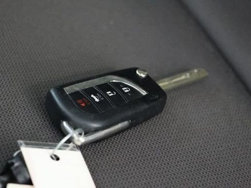 Used 2025 Toyota Corolla LE FWD image 35