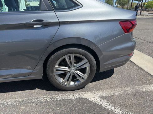 Used 2019 Volkswagen Jetta R-Line image 5