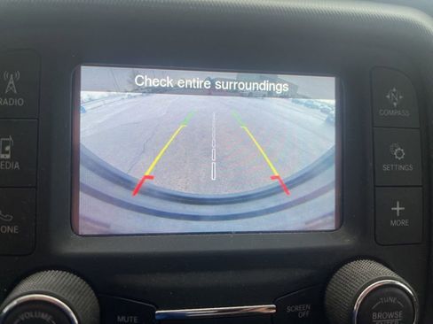 Used 2018 Jeep Wrangler Unlimited Sport image 9