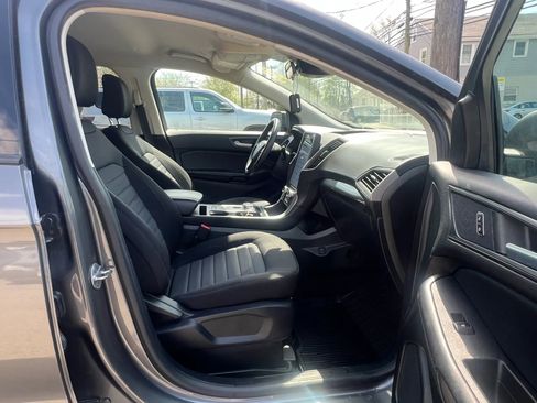 Used 2023 Ford Edge SE image 31