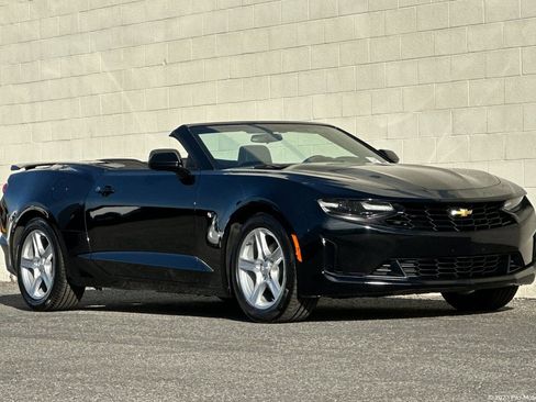 Certified 2023 Chevrolet Camaro LT image 1