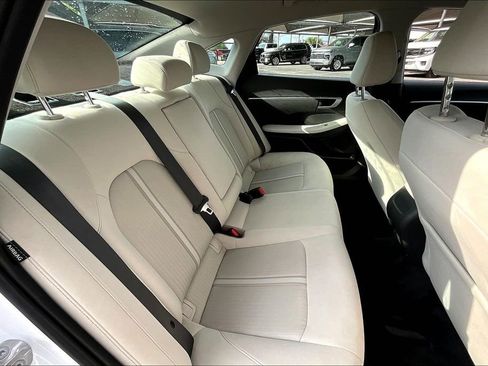 Used 2025 Hyundai Sonata SEL FWD image 38