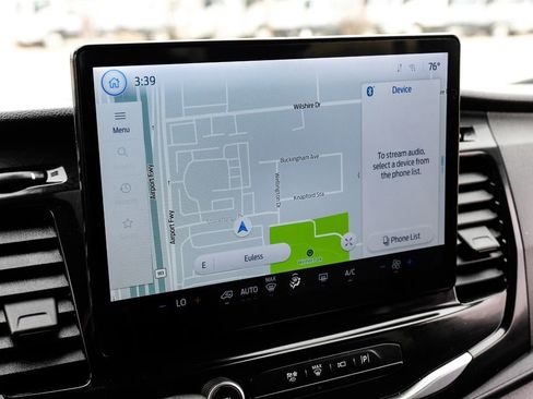 Used 2023 Ford Transit 350 XLT image 17