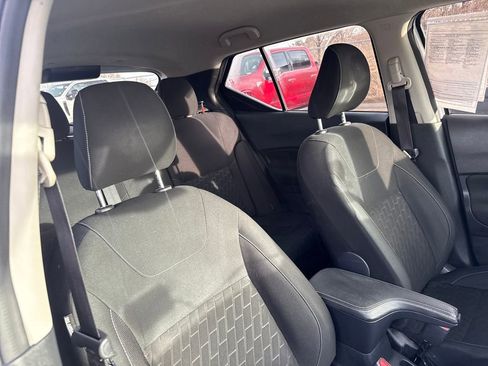 Used 2022 Nissan Kicks S w/ Interior Electronics Package image 25