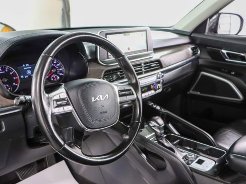 Used 2022 Kia Telluride EX w/ EX Premium Package image 23
