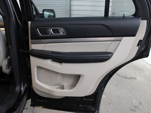 Used 2019 Ford Explorer XLT w/ Equipment Group 201A image 14