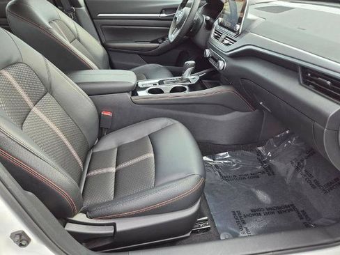 Certified 2025 Nissan Altima 2.5 SR AWD/4WD image 30