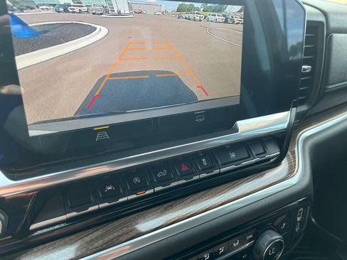Used 2024 Chevrolet Silverado 1500 LT AWD/4WD image 20