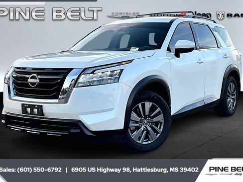 Used 2022 Nissan Pathfinder SV image 10