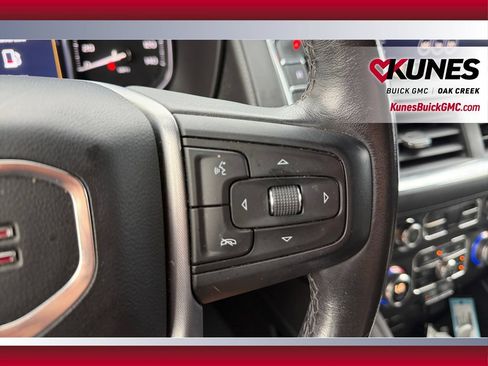 Used 2021 GMC Yukon XL SLE AWD/4WD image 18