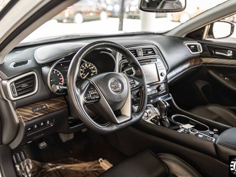 Used 2016 Nissan Maxima Platinum image 19