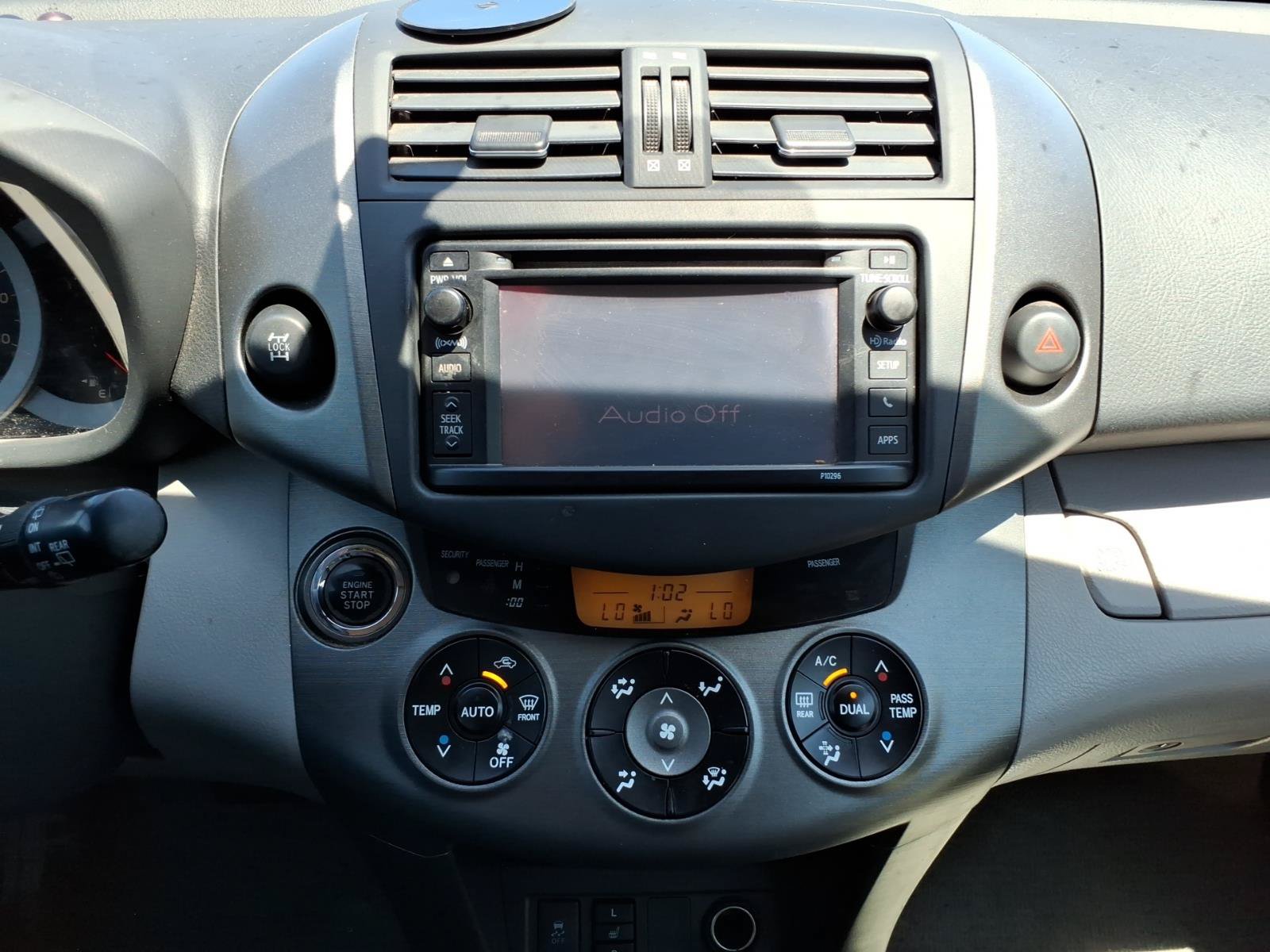 Used 2012 Toyota RAV4 Limited w/ Navigation Value Pkg AWD/4WD image 16